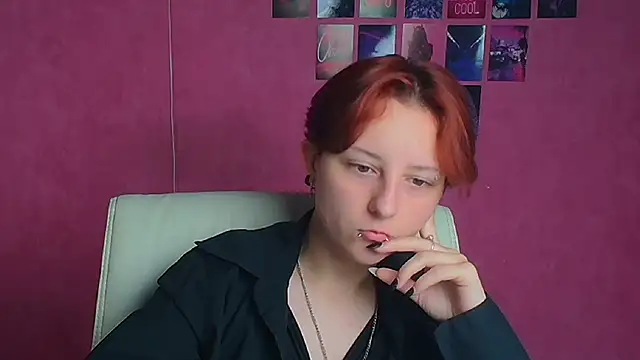 Dilara Kiss  online show from June 24, 2026, 5:06 am