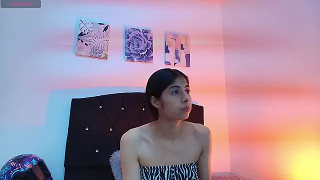 Dahlia  Vixen online show from August 1, 2026, 11:42 am