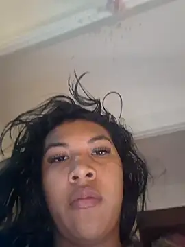 sophiagomezx online show from July 28, 2026, 12:59 pm