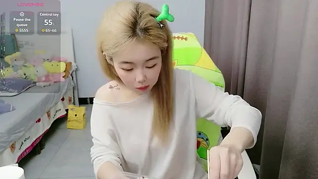 xiaoshenlove030 online show from July 28, 2026, 8:10 am