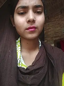 Snapshot of Simran_143 chatting on July 24, 2026, 4:43 am Simran 143 online show from July 24, 2026, 4:43 am