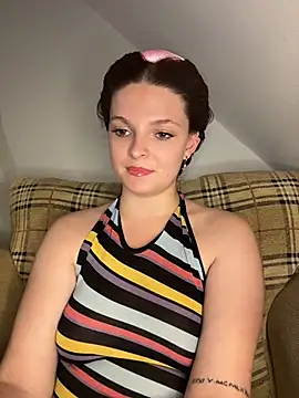 European-beauty online show from June 18, 2026, 10:03 pm
