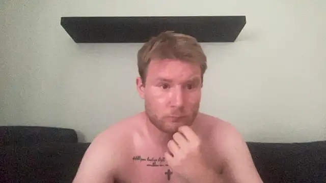Snapshot of DENNIS96WB chatting on June 17, 2026, 5:03 pm DENNIS96WB online show from June 17, 2026, 5:03 pm