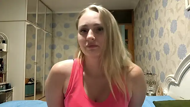 Snapshot of mintchill chatting on August 4, 2026, 2:04 am mintchill online show from August 4, 2026, 2:04 am