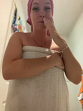 Coleyy xx online show from July 26, 2026, 7:32 pm