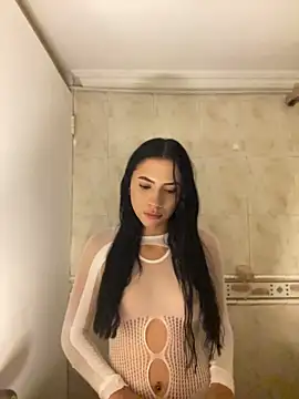 Snapshot of Sabrina_M chatting on July 2, 2026, 6:41 am Sabrina M online show from July 2, 2026, 6:41 am