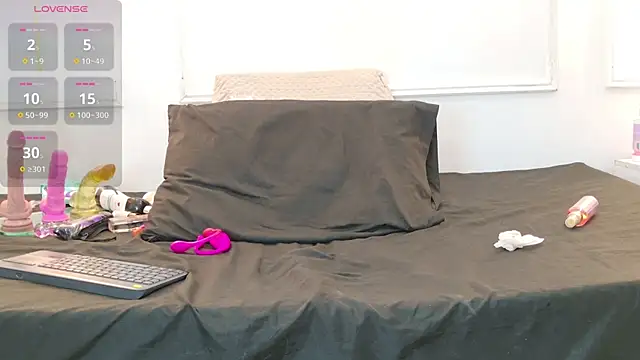 melannyhot69 online show from June 29, 2026, 5:24 pm
