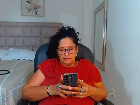 juanitaaxoox online show from July 17, 2026, 2:13 pm