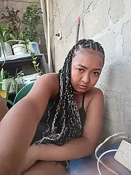 HeLiSa69ebony online show from July 13, 2026, 3:48 pm