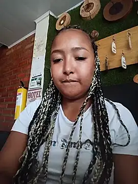HeLiSa69ebony online show from July 17, 2026, 7:08 pm