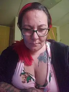 TattedLove4 online show from June 18, 2026, 10:36 pm