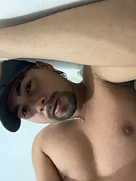 Snapshot of tridioking chatting on June 19, 2026, 4:17 am tridioking online show from June 19, 2026, 4:17 am