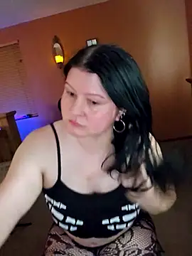 Snapshot of SpicyRosy chatting on June 22, 2026, 4:20 am SpicyRosy online show from June 22, 2026, 4:20 am