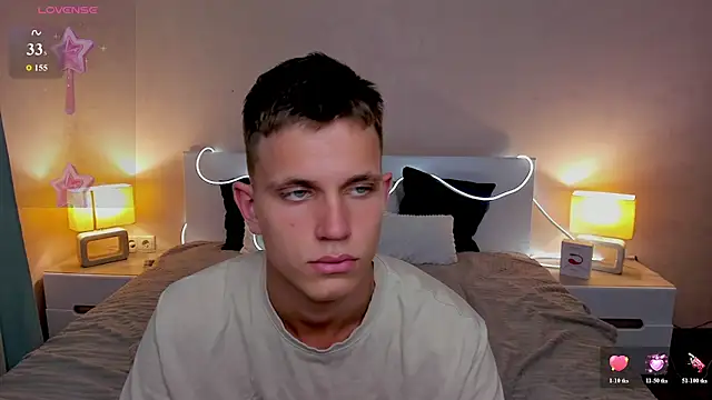 Snapshot of m0neyken chatting on June 28, 2026, 3:01 am m0neyken online show from June 28, 2026, 3:01 am