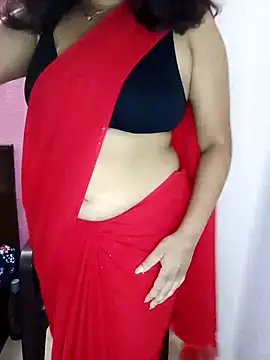 Snapshot of Mangelxoxo chatting on July 27, 2026, 6:26 pm Mangelxoxo online show from July 27, 2026, 6:26 pm