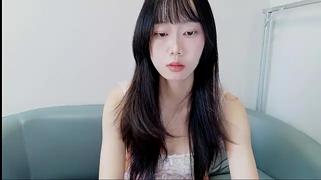 yuyu9988 online show from August 9, 2026, 1:40 am