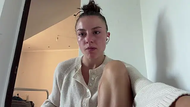 Monicaqte online show from July 26, 2026, 4:14 pm