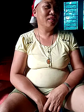 NyloveSquirt online show from July 9, 2026, 8:40 am