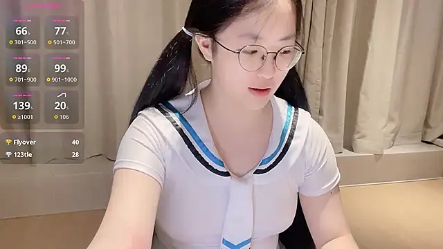 Annie PinkLady online show from July 28, 2026, 3:21 pm