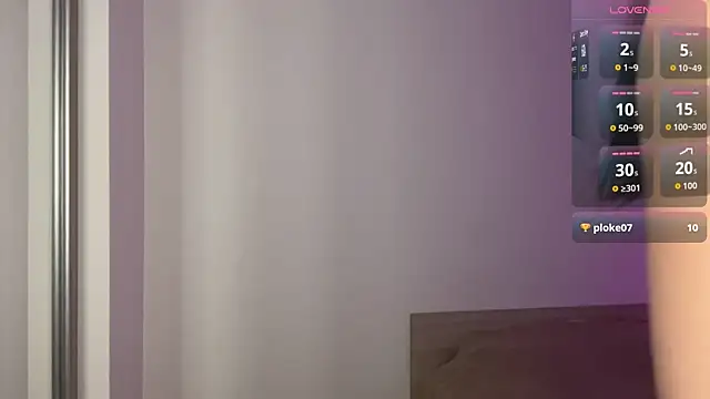 crystallllmolly online show from July 16, 2026, 6:03 pm