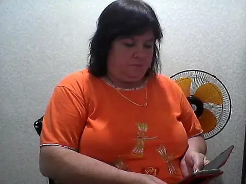 HannahAna39 online show from June 23, 2026, 12:58 pm