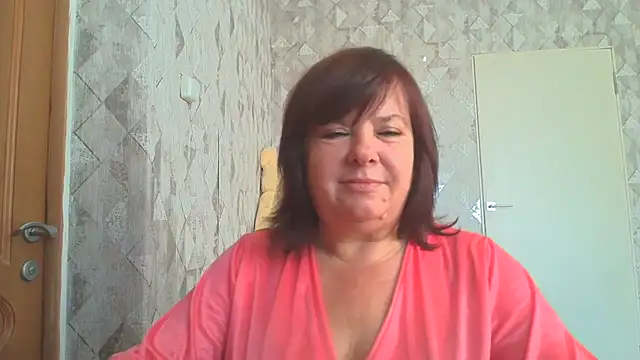 HannahAna39 online show from July 30, 2026, 5:17 am