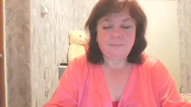 HannahAna39 online show from August 6, 2026, 6:32 pm