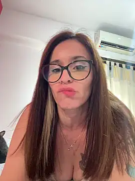 Snapshot of busty_nicole chatting on July 1, 2026, 6:40 pm busty nicole online show from July 1, 2026, 6:40 pm