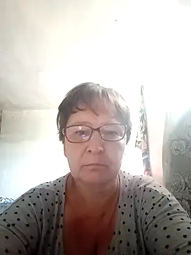 NikolettaLove077 online show from July 2, 2026, 2:56 pm