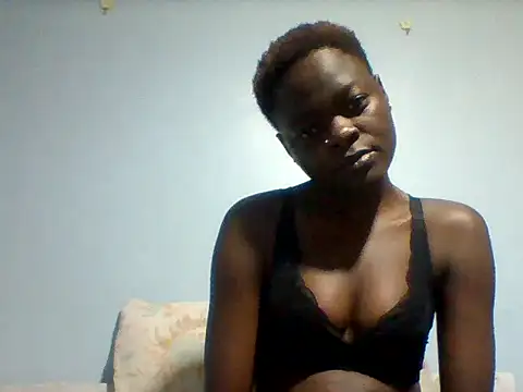 Snapshot of Mary_Leenie chatting on June 28, 2026, 12:05 am Mary Leenie online show from June 28, 2026, 12:05 am