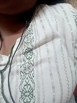 devisexy1 online show from June 27, 2026, 2:23 pm