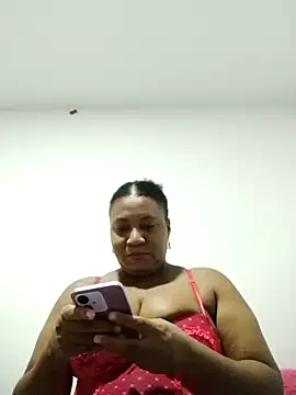 Snapshot of sheylalovee chatting on July 3, 2026, 7:59 am sheylalovee online show from July 3, 2026, 7:59 am