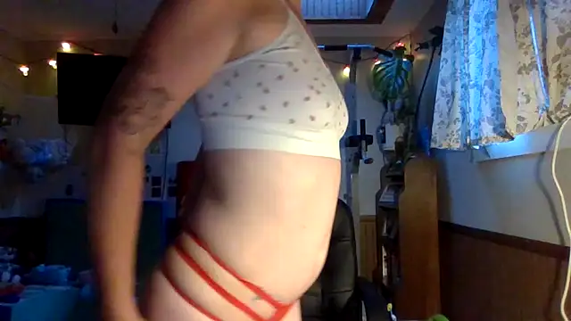 lillexxxylover online show from July 4, 2026, 12:50 am