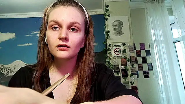 LiaMuse online show from June 28, 2026, 3:18 pm
