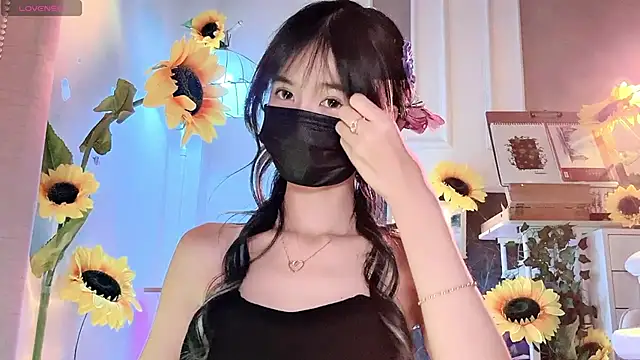Your-Sunshinee online show from July 10, 2026, 9:28 pm