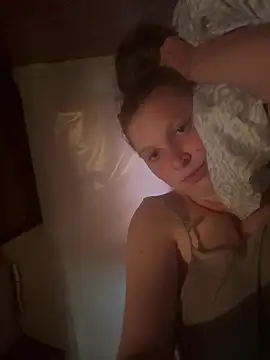 Snapshot of Tits645 chatting on July 10, 2026, 1:32 am Tits645 online show from July 10, 2026, 1:32 am