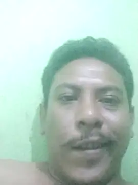 Snapshot of Honeyboy2026 chatting on July 21, 2026, 10:56 pm Honeyboy2026 online show from July 21, 2026, 10:56 pm