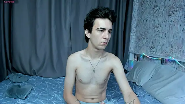 Snapshot of SableClover chatting on July 9, 2026, 1:15 pm SableClover online show from July 9, 2026, 1:15 pm