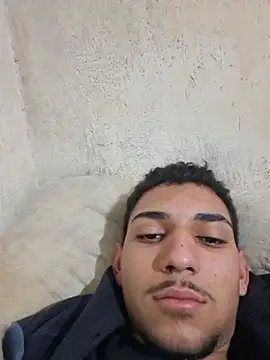 Snapshot of andre_oliver2 chatting on July 2, 2026, 1:06 pm andre oliver2 online show from July 2, 2026, 1:06 pm
