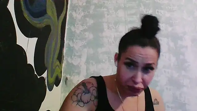 imisamoore69 online show from October 25, 2025, 10:59 pm