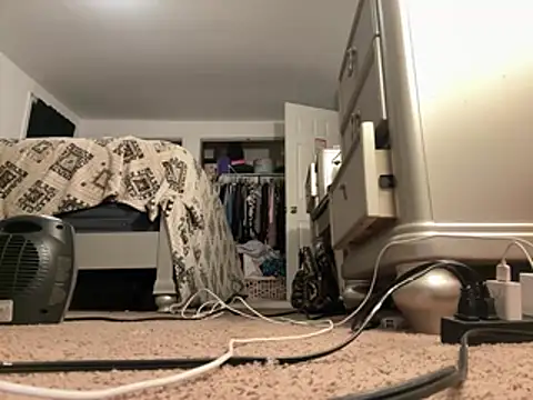 sweetpussypleaaured online show from August 3, 2026, 10:43 am