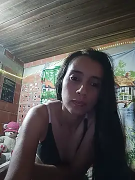 Paola Diamond online show from July 5, 2026, 1:12 am
