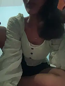 Snapshot of Ex_priya4 chatting on July 4, 2026, 2:01 pm Ex priya4 online show from July 4, 2026, 2:01 pm