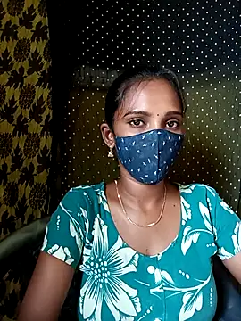 Snapshot of Tamil_Soloqueen_001 chatting on July 8, 2026, 5:45 am Tamil Soloqueen 001 online show from July 8, 2026, 5:45 am