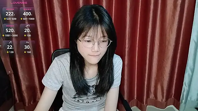 Snapshot of Elowen-6 chatting on July 13, 2026, 2:58 am Elowen-6 online show from July 13, 2026, 2:58 am
