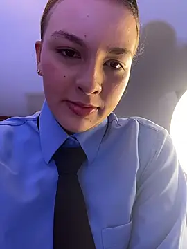 KateRousee online show from July 7, 2026, 12:31 pm
