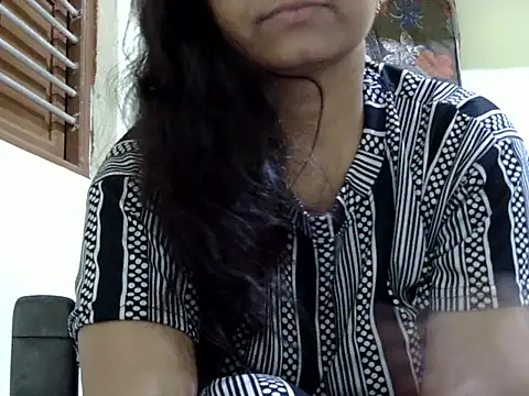 Snapshot of Pyari_Hina chatting on July 12, 2026, 5:37 pm Pyari Hina online show from July 12, 2026, 5:37 pm