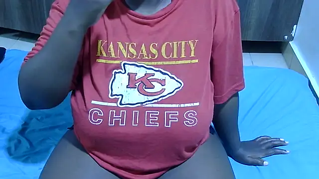 RawHoneyXO  online show from July 12, 2026, 12:56 am