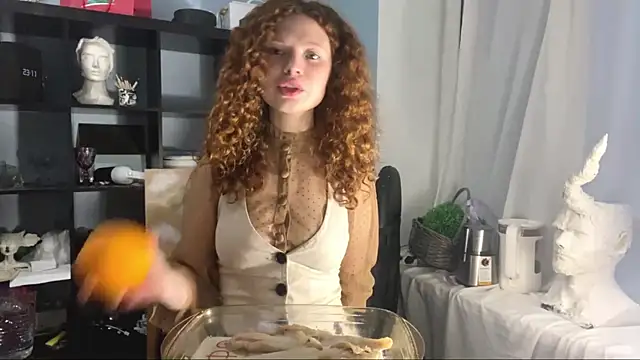 Snapshot of ElenaVanderbilt chatting on July 10, 2026, 8:11 pm ElenaVanderbilt online show from July 10, 2026, 8:11 pm
