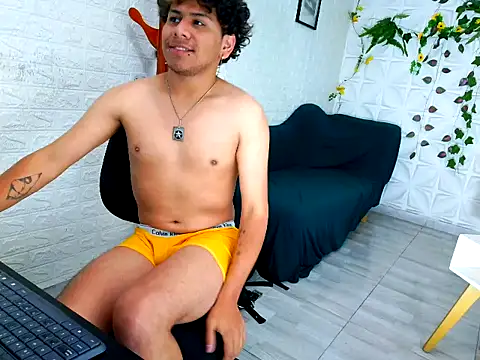 franchesko2026 online show from July 14, 2026, 12:22 pm